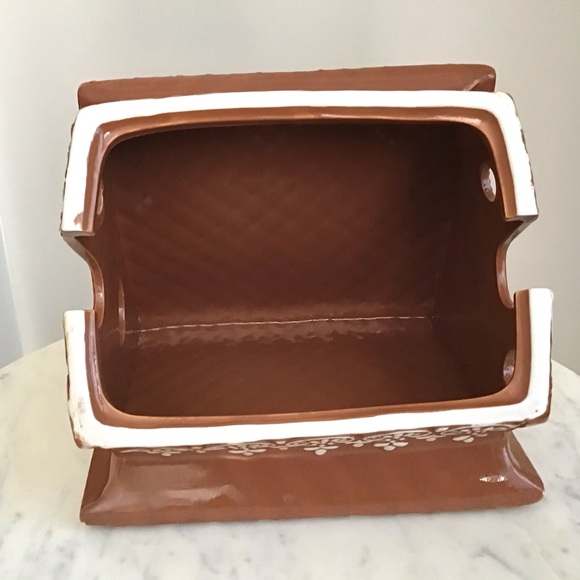 Pottery Barn Gingerbread House Stoneware New With Tag - Picture 13 of 13